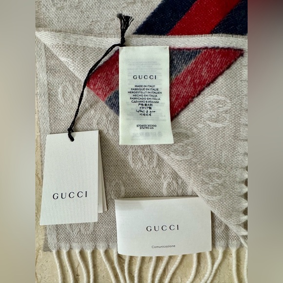 🎉HP🎉! NWT Authentic GUCCI Wool Scarf.
Made In Italy. - Picture 11 of 12